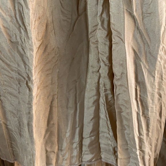 The Limited Crinkle Skirt - Picture 4 of 5